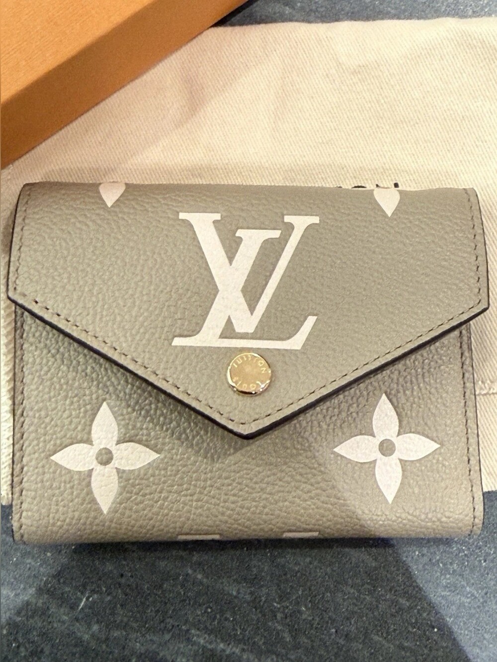 Louis Vuitton Gray Monogram Envelope Wallet with White Motifs